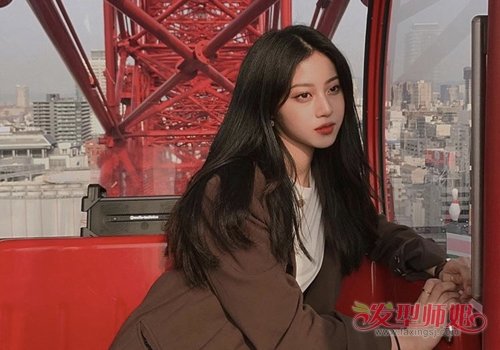 2030쵰Ůгδʱ 쵰Ů19г