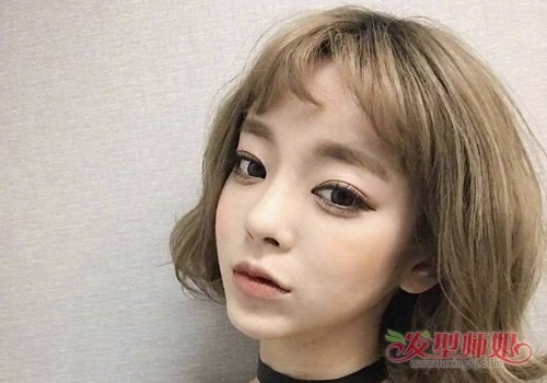 ü����ô�ÿ���Ҫ����� ������Ů¶ü�����̷�ʱ��������