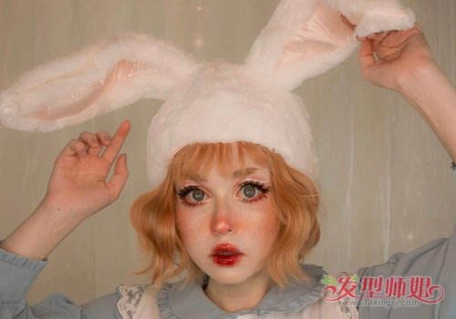 ȾСױ Ůתɰһholdס