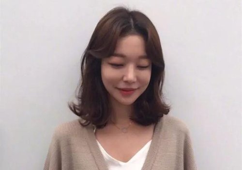 头发剪齐肩形象美似仙 什么年龄都不放弃的齐肩发发型就是这么自信