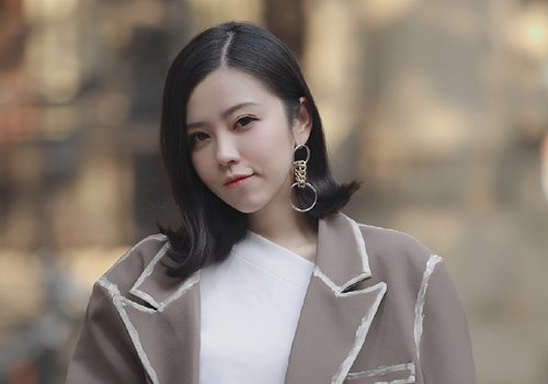 Ůʿ԰׷Զ̷Ϊ Ķɫȫ̷