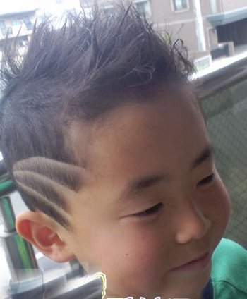 5-6岁小男孩适合什么发型 6岁男儿童流行的发型图片