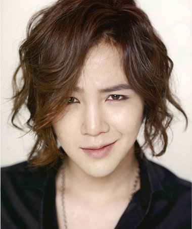 男生长发斜刘海 男生长发怎么留