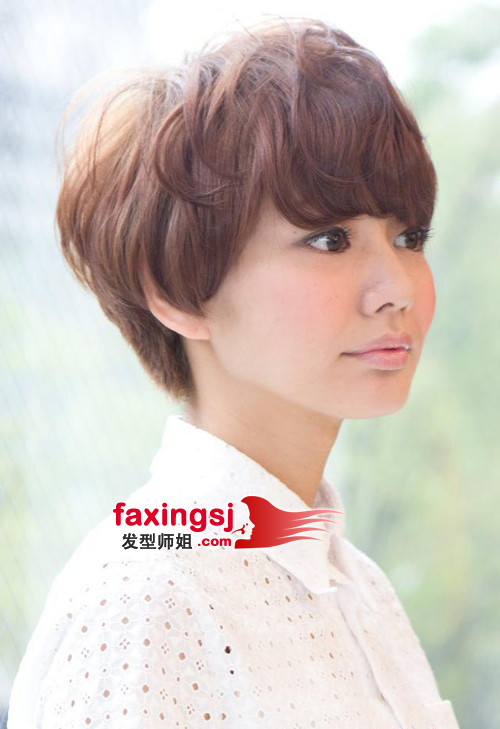 韩式风格短烫发 时尚蘑菇头发型图片