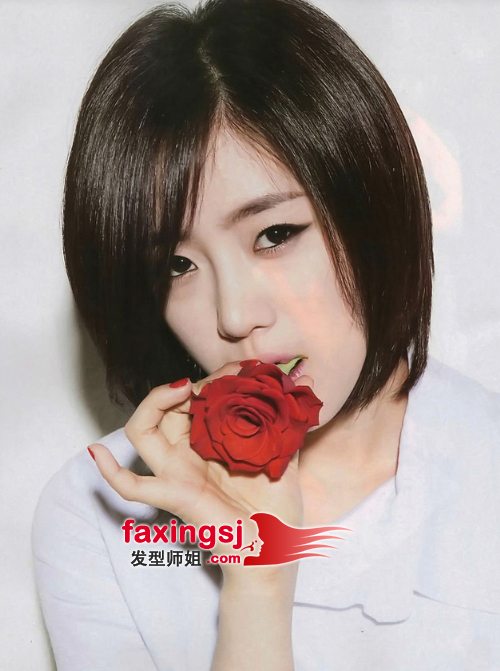 短直发搭配什么刘海好看