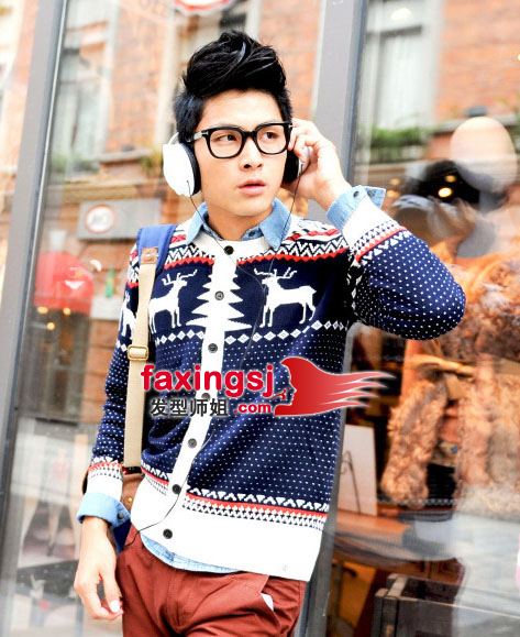 时尚有型男生短烫发图片