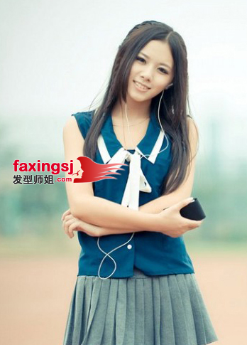 最美学生直长发 纯净魅力不可抵挡
