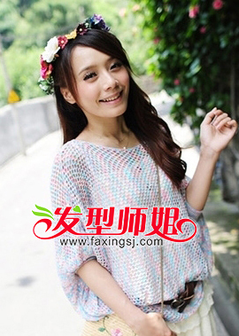 浪漫斜刘海长卷发发型欣赏