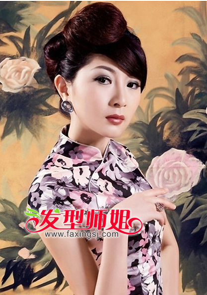 高雅派对的宴会现场 美丽盘发大全