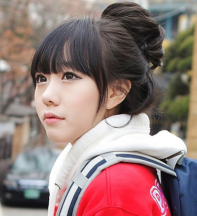 丸子头的扎法图解