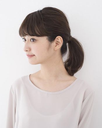 马尾辫扎法_马尾辫的扎法_教你如何扎好看的马尾辫发型_发型师姐