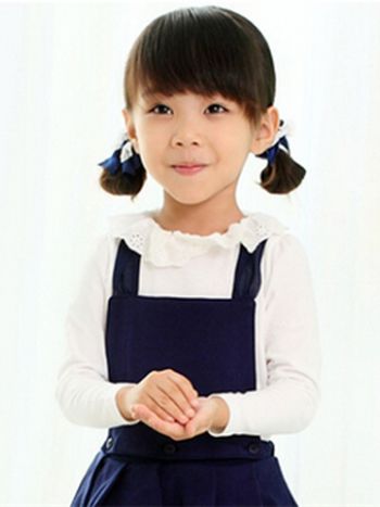 四岁小女孩蘑菇头扎头发发型 小孩长发蘑菇头发型