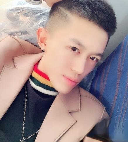 牌牌琦发型叫什么 个性盖头独特潮男必备