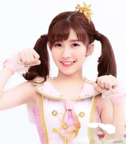 火箭少女同款扎发发型 双马尾活泼又可爱