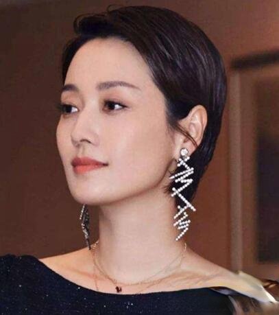 马伊琍短发叫什么 干练短发玩转洒脱中性风