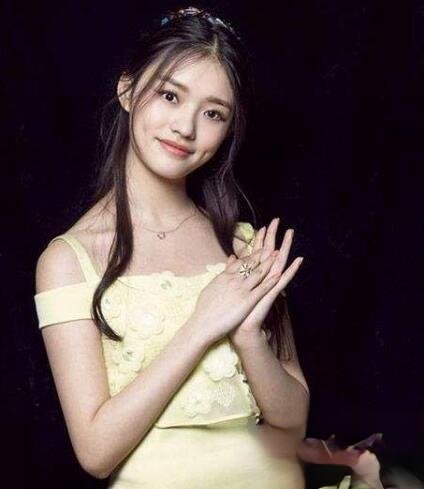 公主头怎么扎好看 get明星同款你也成女神