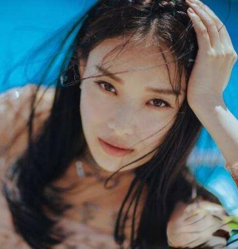 倪妮中长发发型叫什么 不同风格展现多面性的她