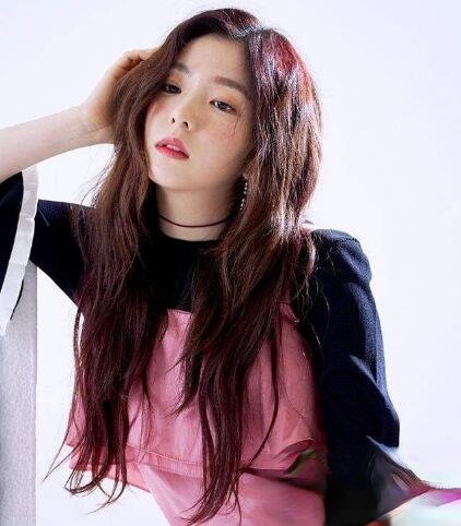 裴珠泫卷发发型 唯美浪漫打造女神