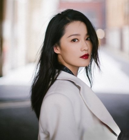 黑色头发留什么发型好看 自然发色照样演绎时尚范_最新流行发型设计发型图片与美发造型门户网