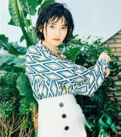 沈月的发型叫什么 清甜婉约学生党必备