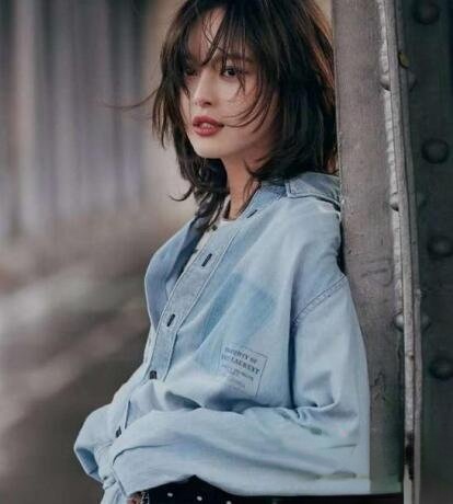 辛芷蕾发型大盘点 慵懒造型散发妩媚女人味