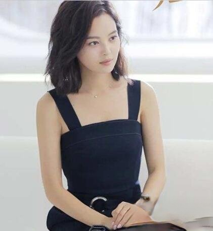 辛芷蕾发型叫什么 可长可短女人味十足
