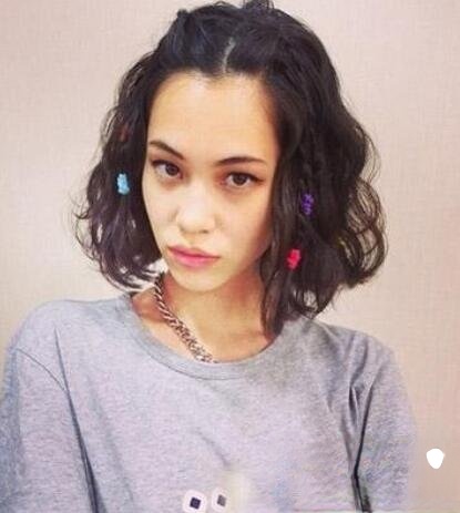 水原希子短发发型 简约有质感超显脸小