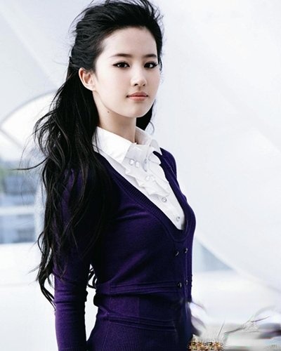 什么发型最能展现女生甜美气质 刘亦菲女神发型大示范