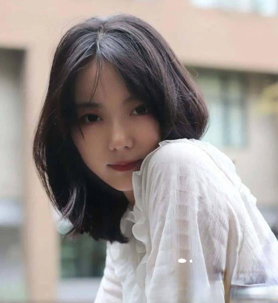 2021最流行减龄瘦脸“Wendy头” 女团爱豆同款发型get起来_最新流行发型设计发型图片与美发造型门户网