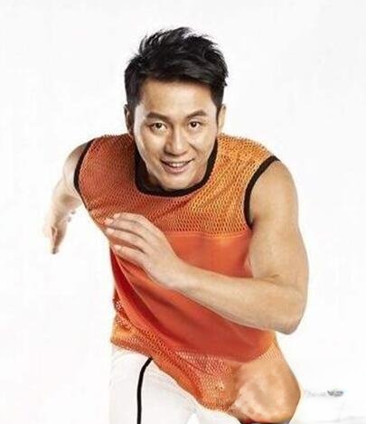 李晨时尚短发发型 彰显成熟男人味道