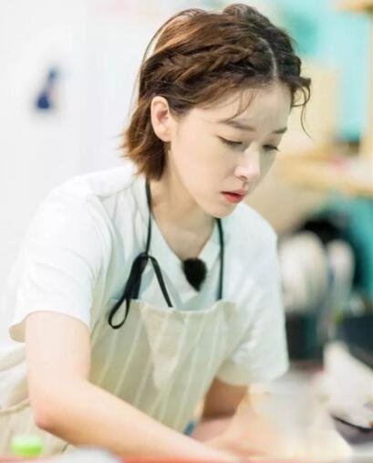 阚清子短发发型叫什么 清新减龄美出新高度