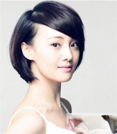 郑爽短发发型叫什么 短发也可以成靓丽甜美教主