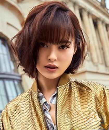辛芷蕾发型叫什么 可长可短女人味十足