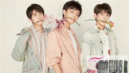 TFBOYSɫë Сֻд_зƷͼƬŻ