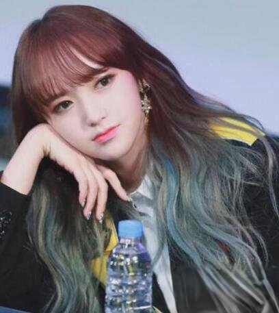 程潇发型叫什么 甜美造型做可爱宇宙少女