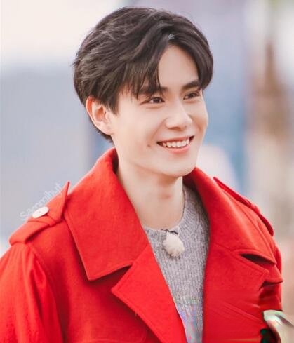 胡一天发型叫什么 从学长到潮男的蜕变