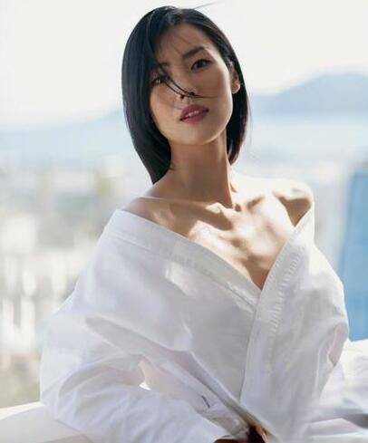 刘雯发型叫什么 长短不一气质不同_最新流行发型设计发型图片与美发造型门户网