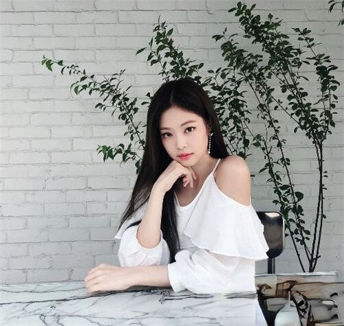 BLACKPINK־ jennieֵ