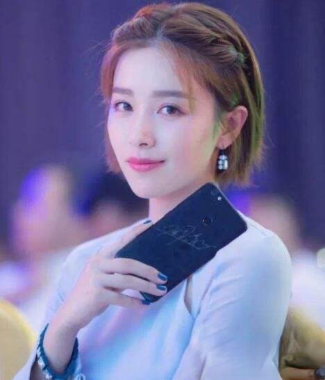 短发如何编发好看 get明星同款甜美减龄_最新流行发型设计发型图片与美发造型门户网
