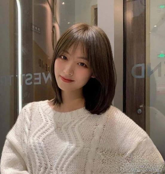2021最流行减龄瘦脸“Wendy头” 女团爱豆同款发型get起来_最新流行发型设计发型图片与美发造型门户网