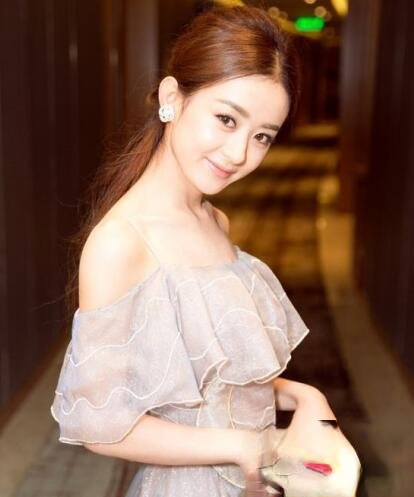 赵丽颖时尚长发发型 倾力打造温柔淑女范