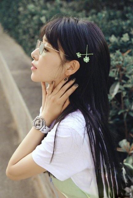 阚清子时尚造型LOOK “很难瘦”也照样美到不像话_最新流行发型设计发型图片与美发造型门户网