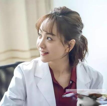 杨蓉沙海发型 戏里剧外女人味满满