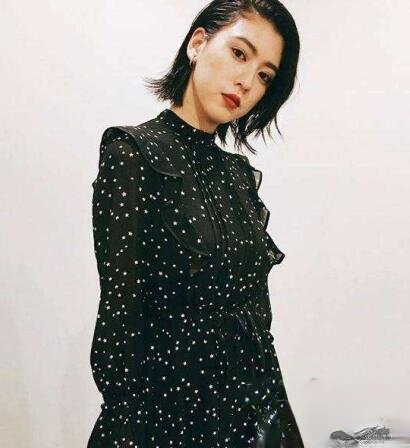 周杰伦MV女主三吉彩花短发 清秀简约满满初恋女神范