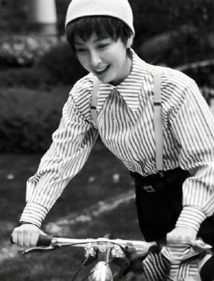 吴昕小男孩造型 “元气少年”活力十足_最新流行发型设计发型图片与美发造型门户网