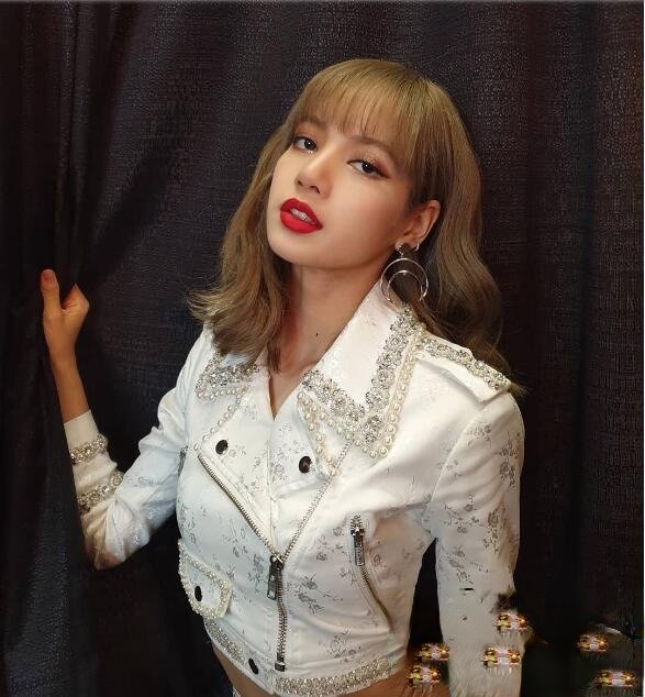 lisaͷʲôɫ ͬѪɫ