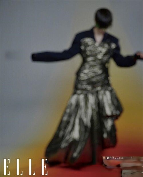 ELLEŷ ޼֮A_зƷͼƬŻ