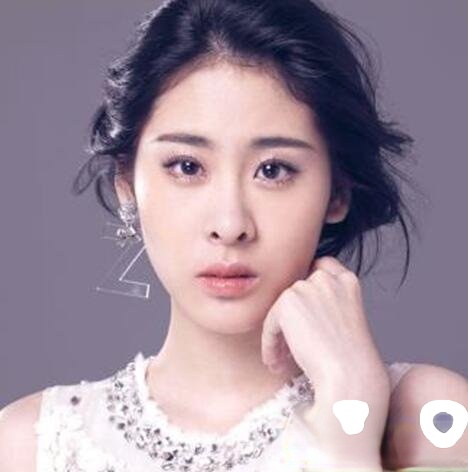 张碧晨长发发型 打造青春美少女