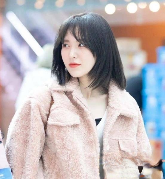 2021最流行减龄瘦脸“Wendy头” 女团爱豆同款发型get起来_最新流行发型设计发型图片与美发造型门户网
