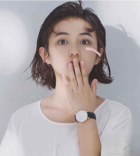 张子枫的发型叫什么 剪个性短发变身元气少女_最新流行发型设计发型图片与美发造型门户网